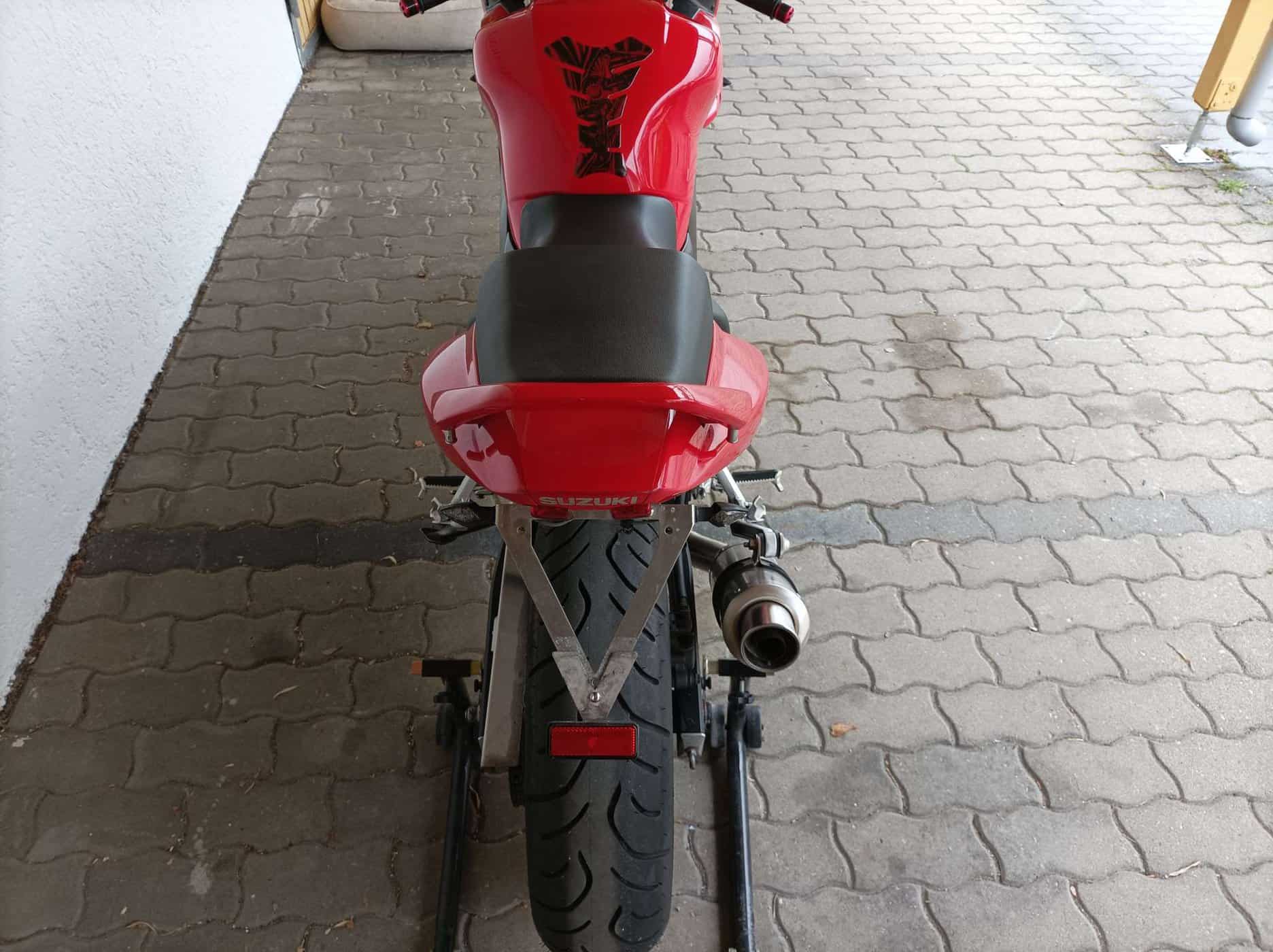 Großes Vorschaubild des Motorrades in einem Bilderkarussell