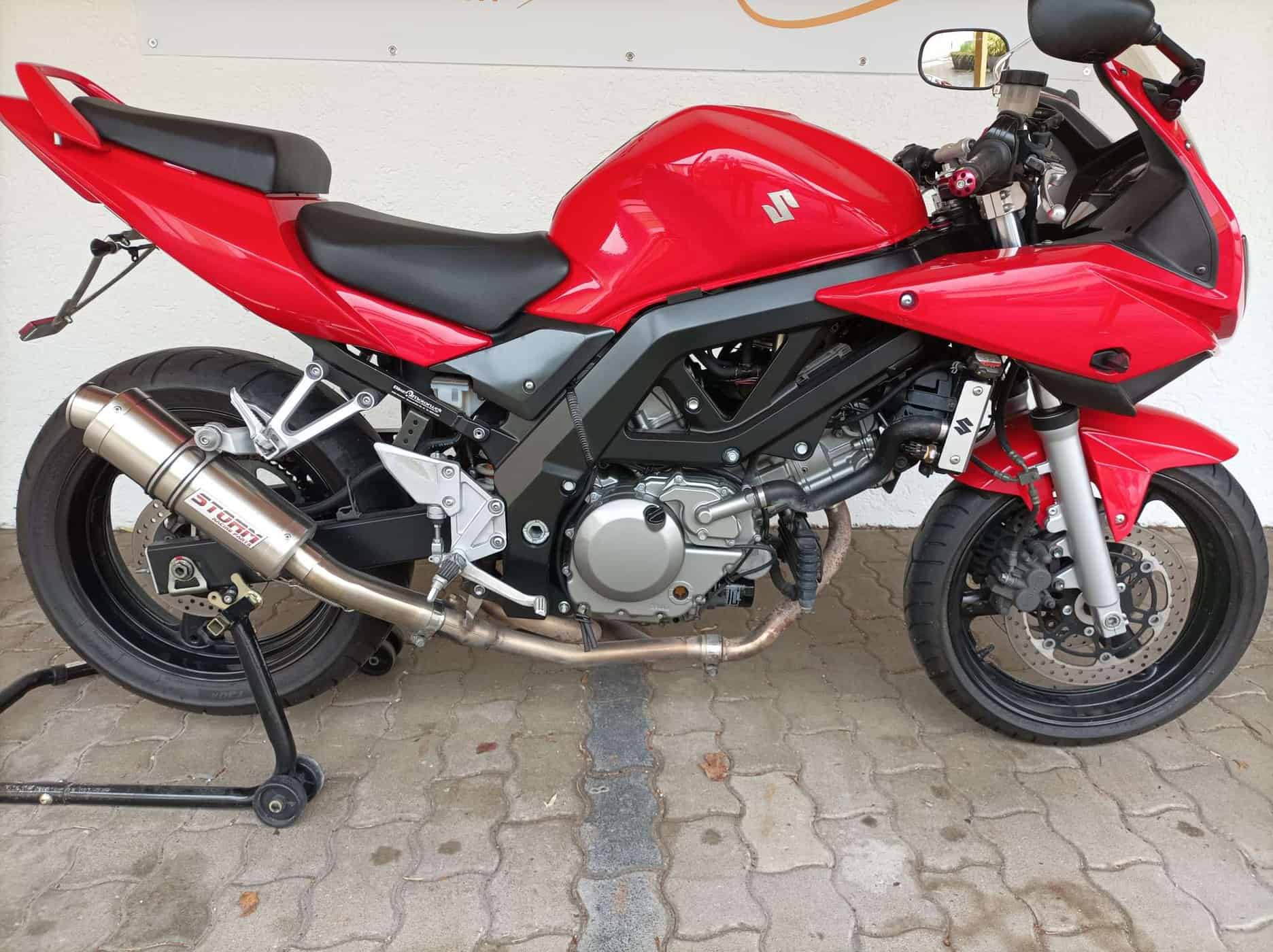 Großes Vorschaubild des Motorrades in einem Bilderkarussell