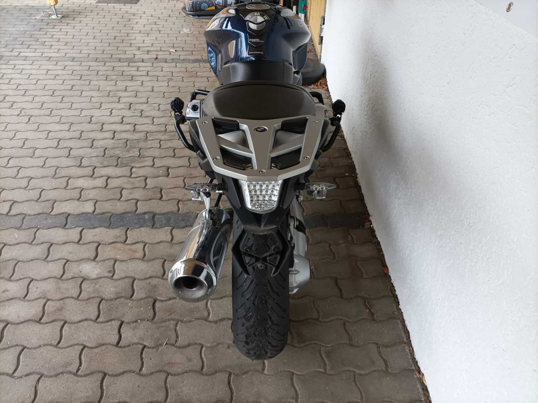 Großes Vorschaubild des Motorrades in einem Bilderkarussell
