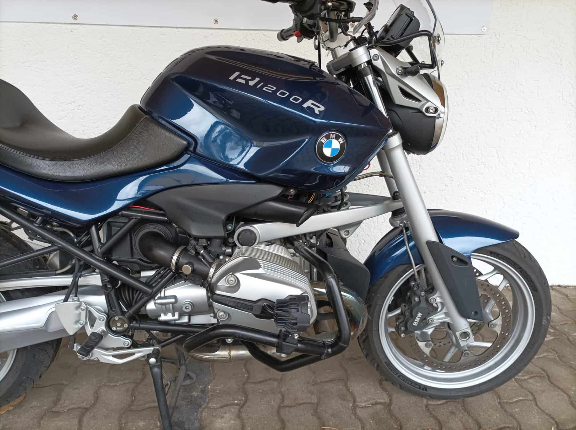 Großes Vorschaubild des Motorrades in einem Bilderkarussell
