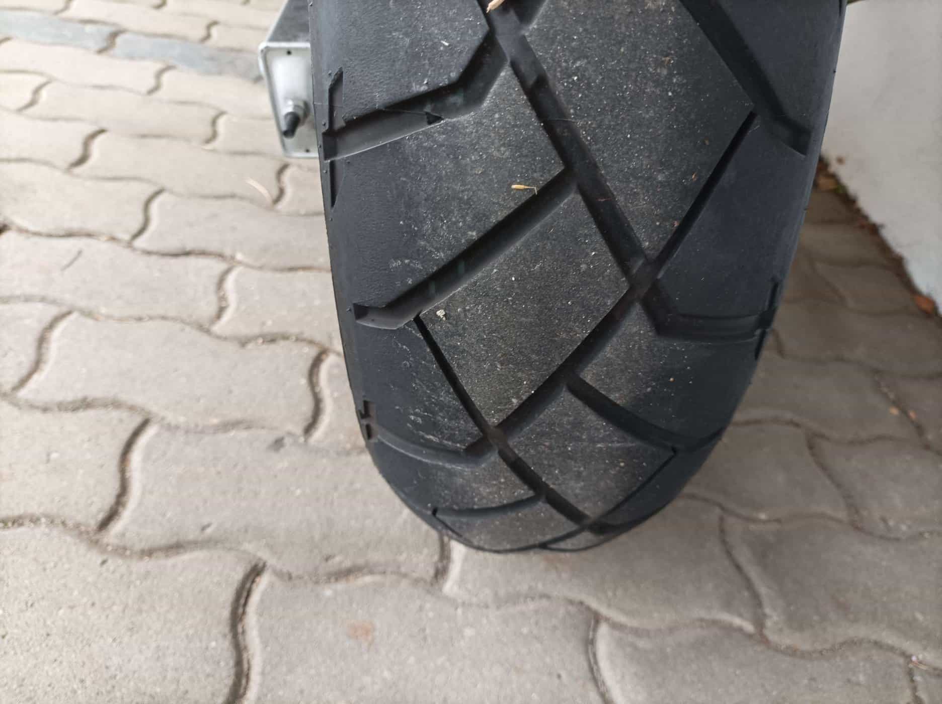 Großes Vorschaubild des Motorrades in einem Bilderkarussell