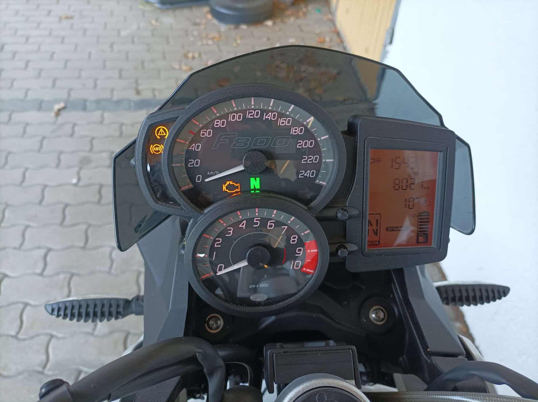 Großes Vorschaubild des Motorrades in einem Bilderkarussell