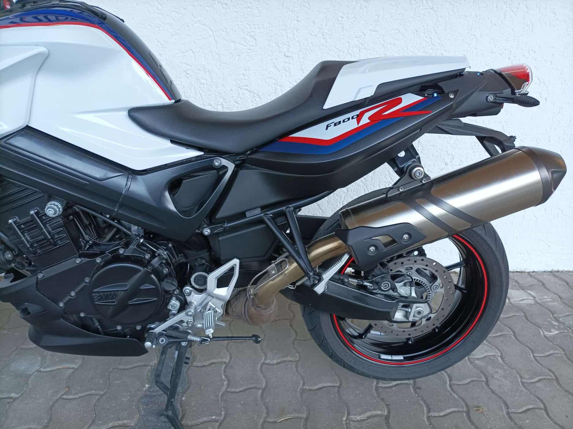Großes Vorschaubild des Motorrades in einem Bilderkarussell