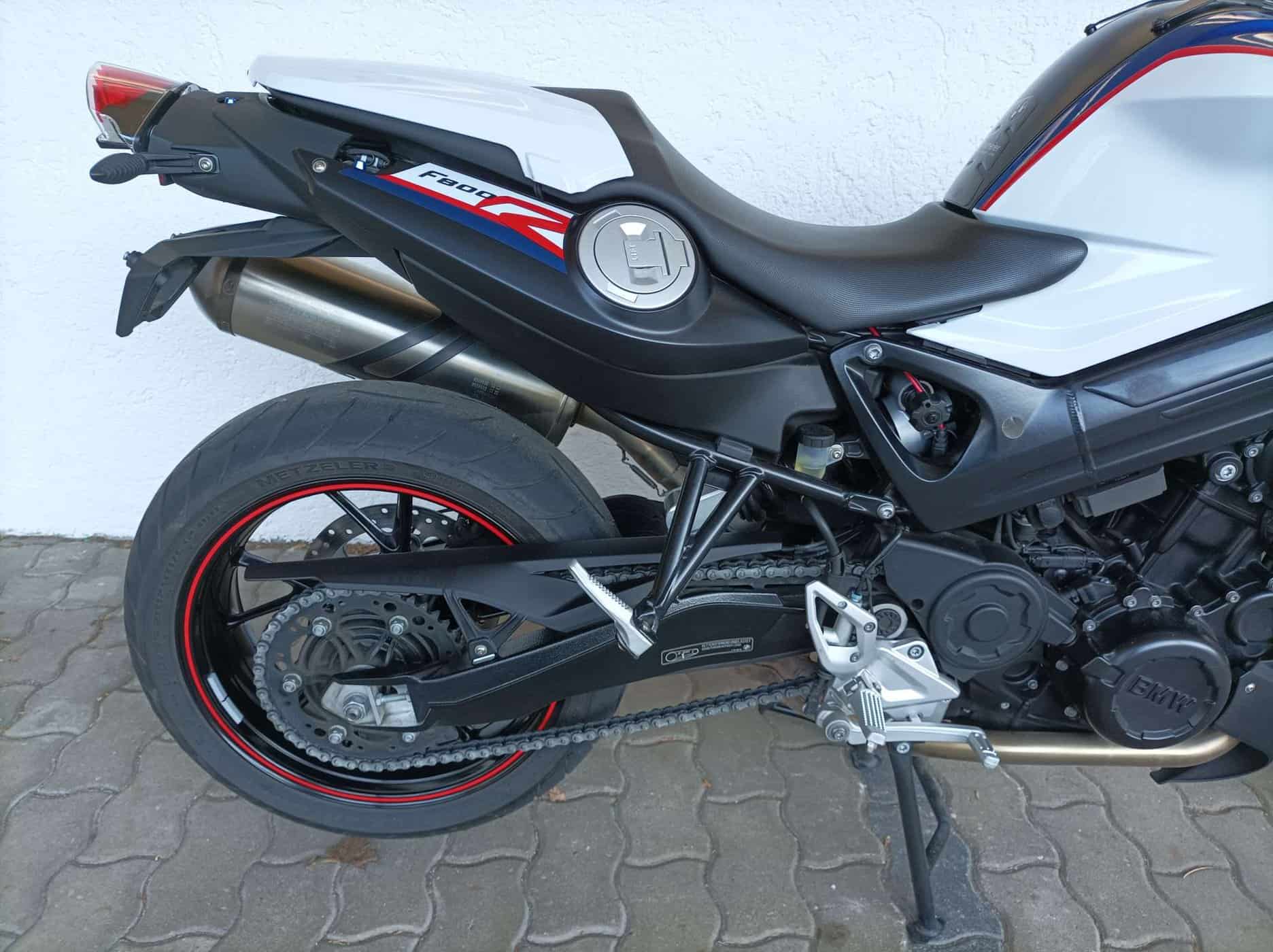 Großes Vorschaubild des Motorrades in einem Bilderkarussell
