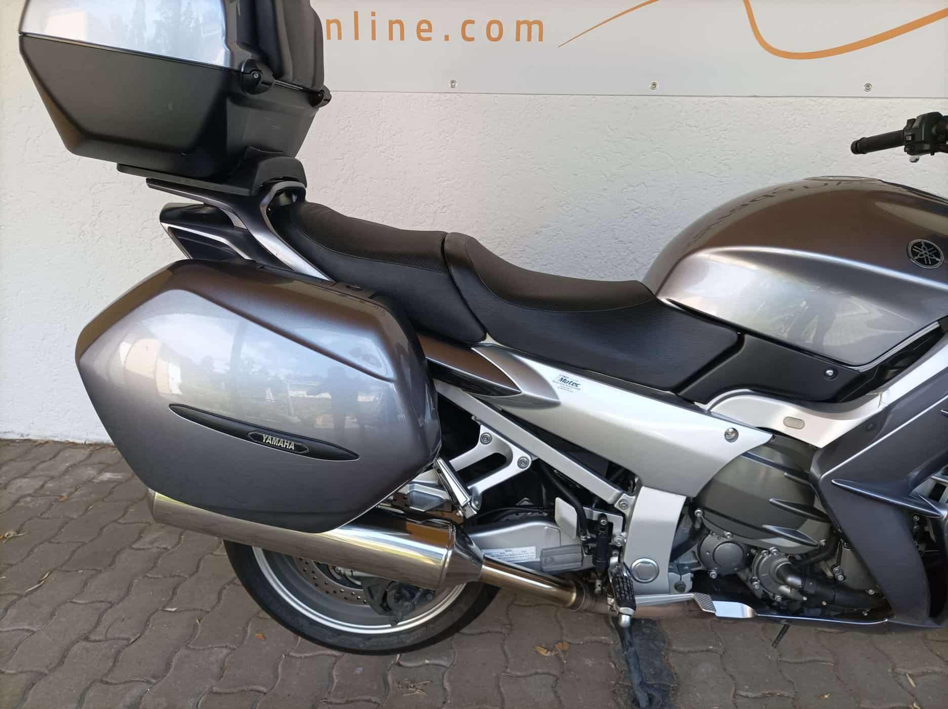 Großes Vorschaubild des Motorrades in einem Bilderkarussell