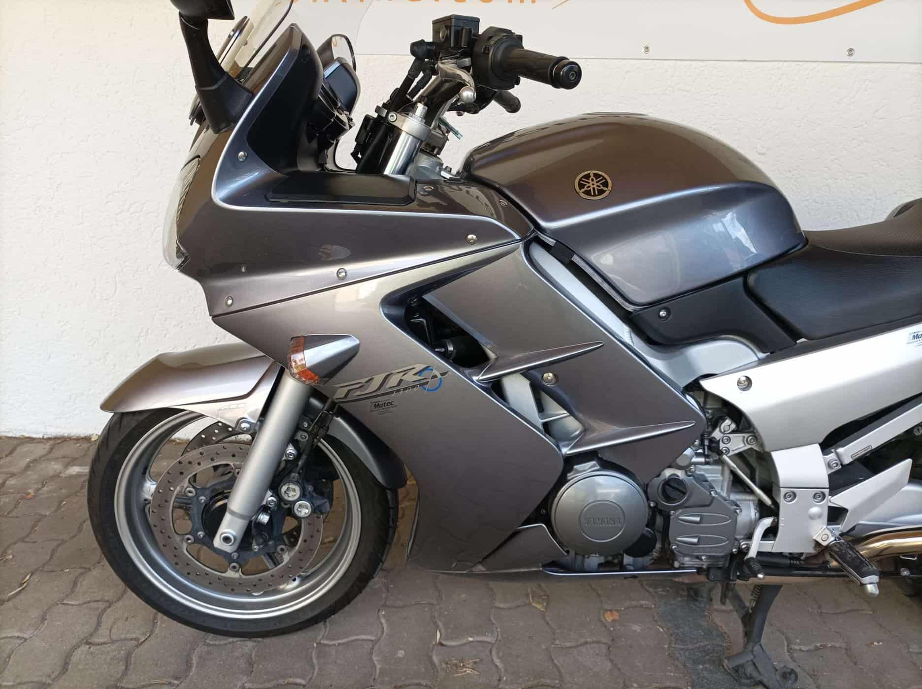 Großes Vorschaubild des Motorrades in einem Bilderkarussell