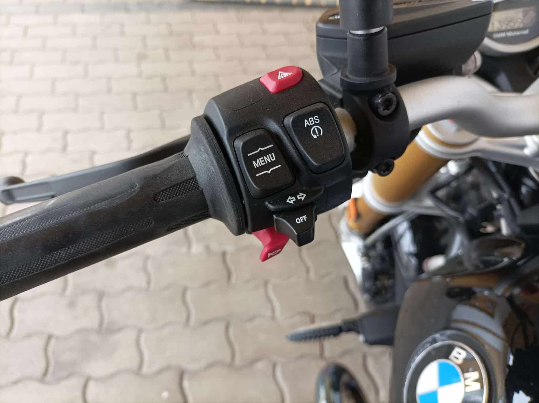 Großes Vorschaubild des Motorrades in einem Bilderkarussell