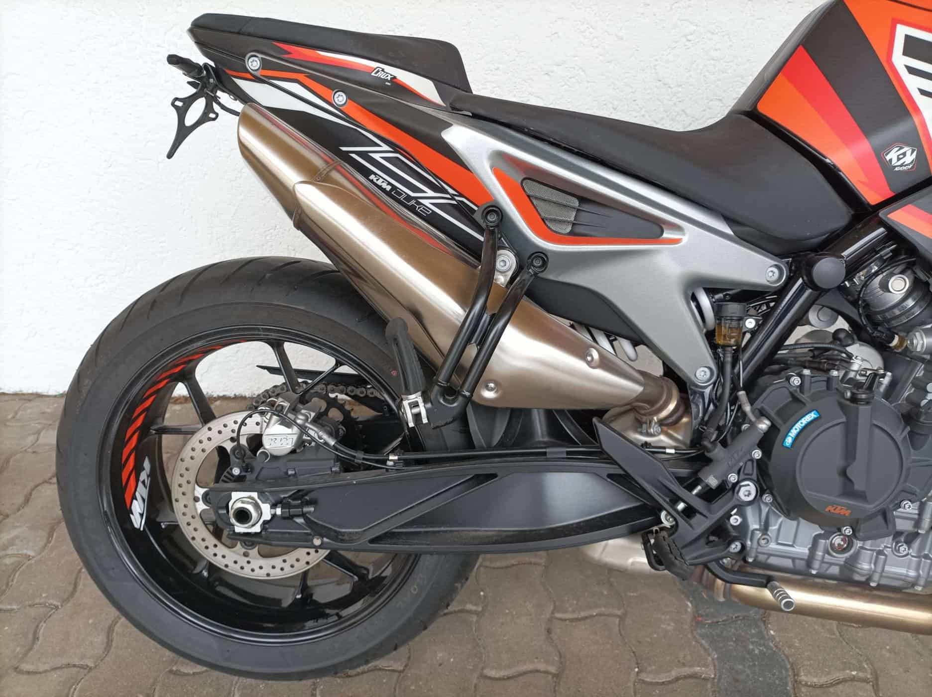 Großes Vorschaubild des Motorrades in einem Bilderkarussell
