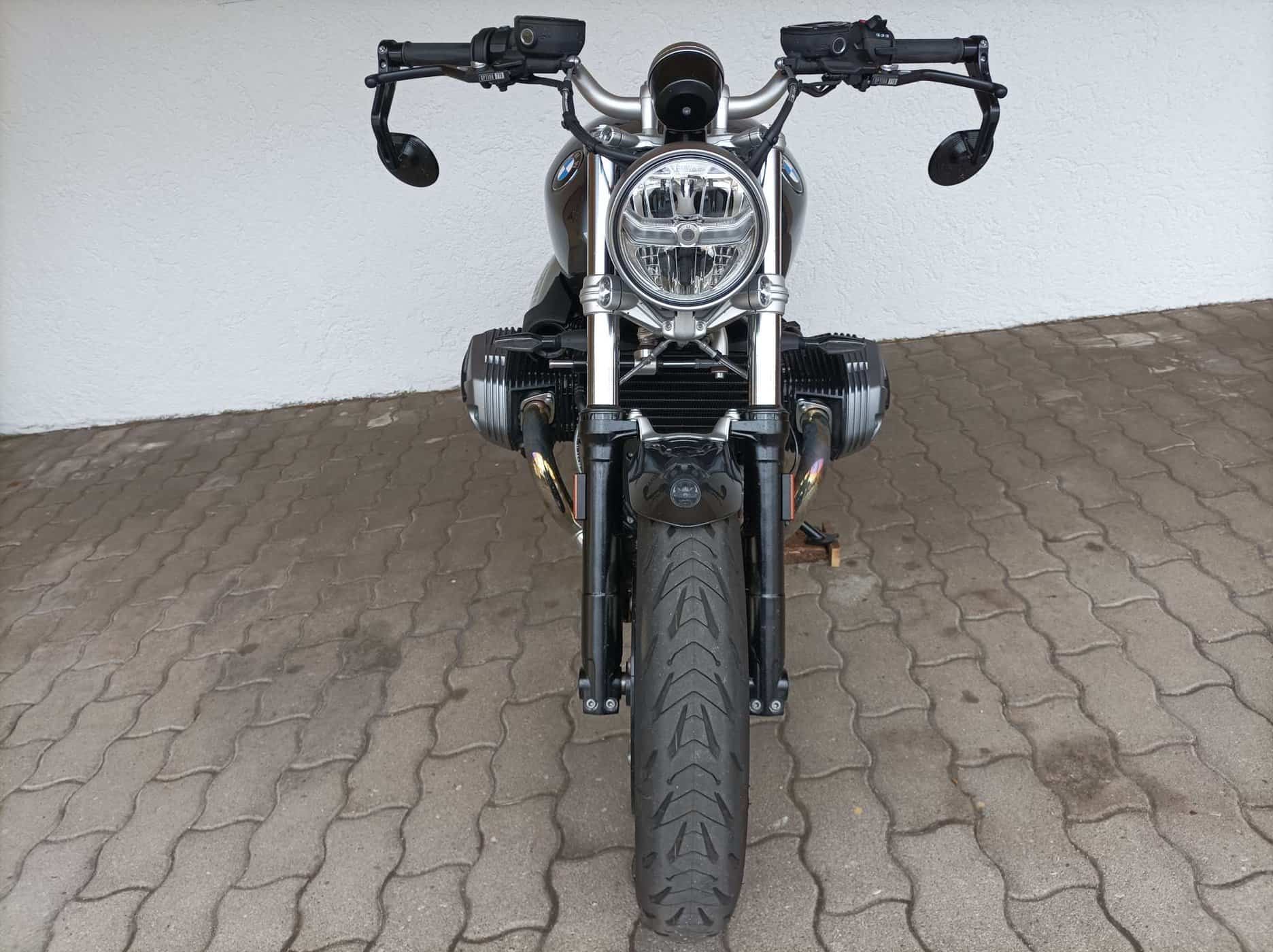Großes Vorschaubild des Motorrades in einem Bilderkarussell