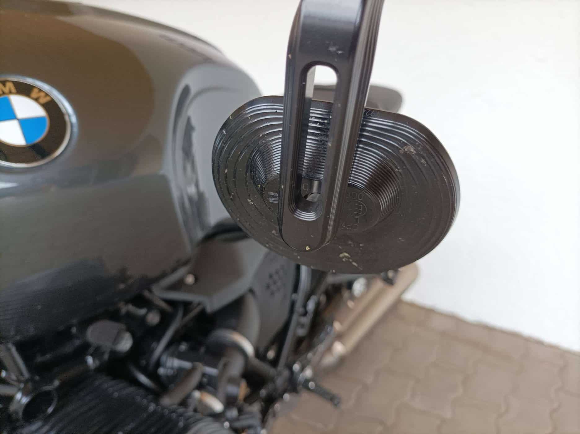 Großes Vorschaubild des Motorrades in einem Bilderkarussell