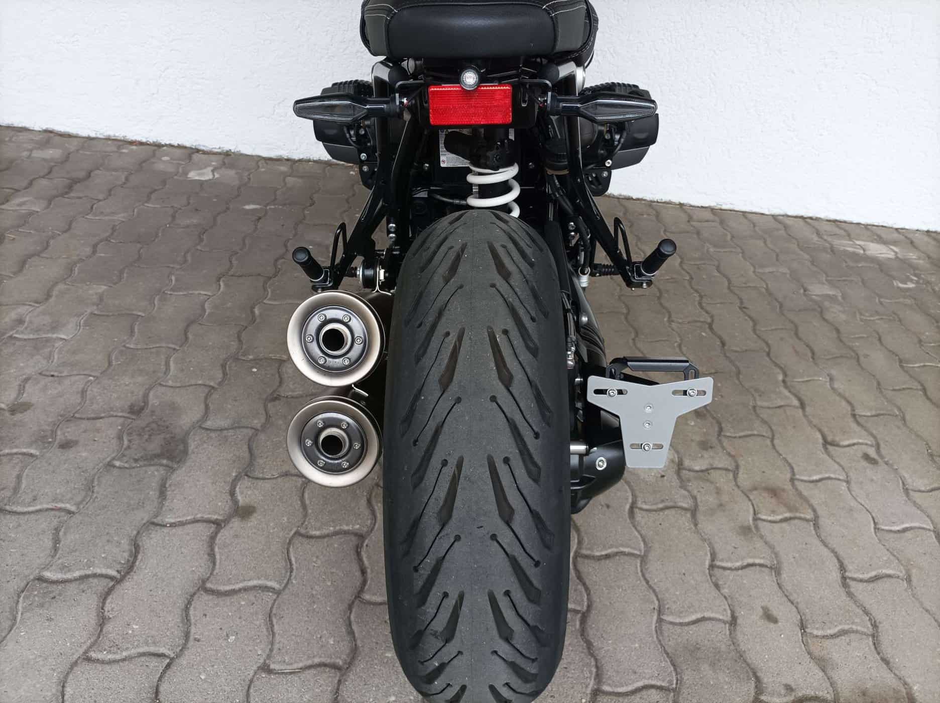 Großes Vorschaubild des Motorrades in einem Bilderkarussell