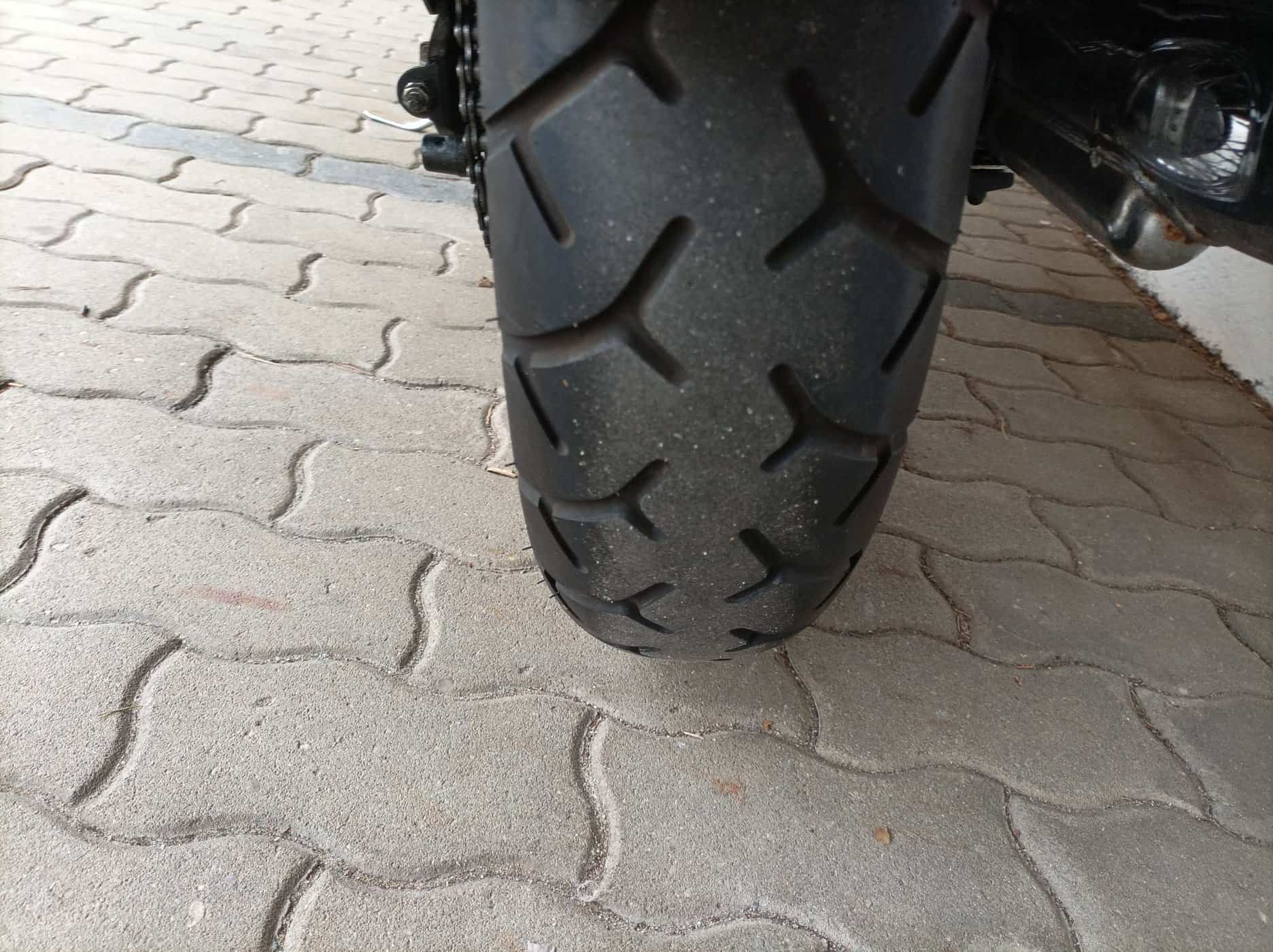 Großes Vorschaubild des Motorrades in einem Bilderkarussell