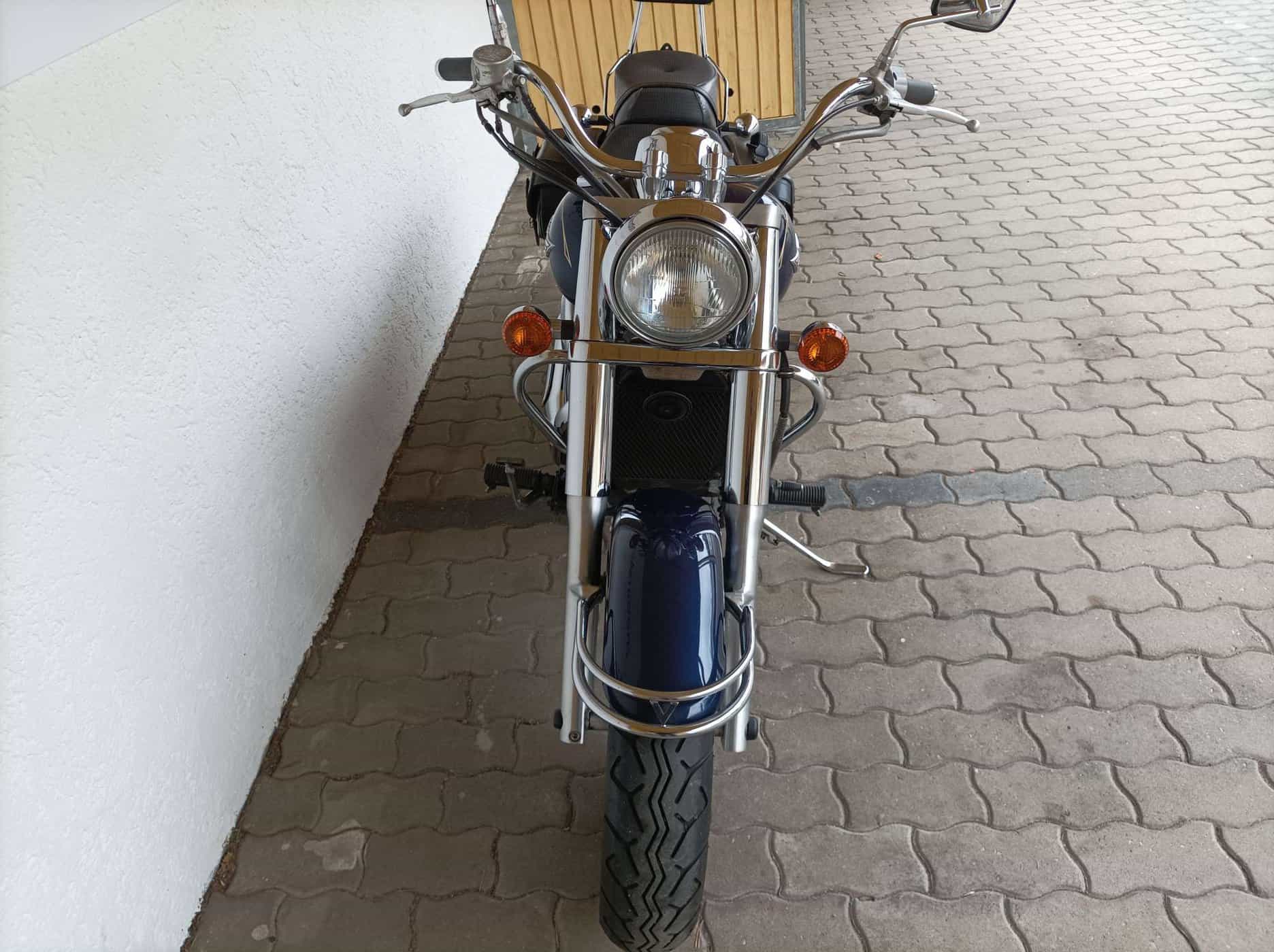 Großes Vorschaubild des Motorrades in einem Bilderkarussell